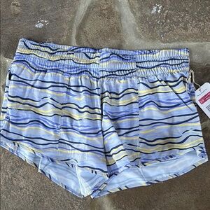 Rabbit Feelin’ Fine athletic drawstring shorts running sports in Making Waves